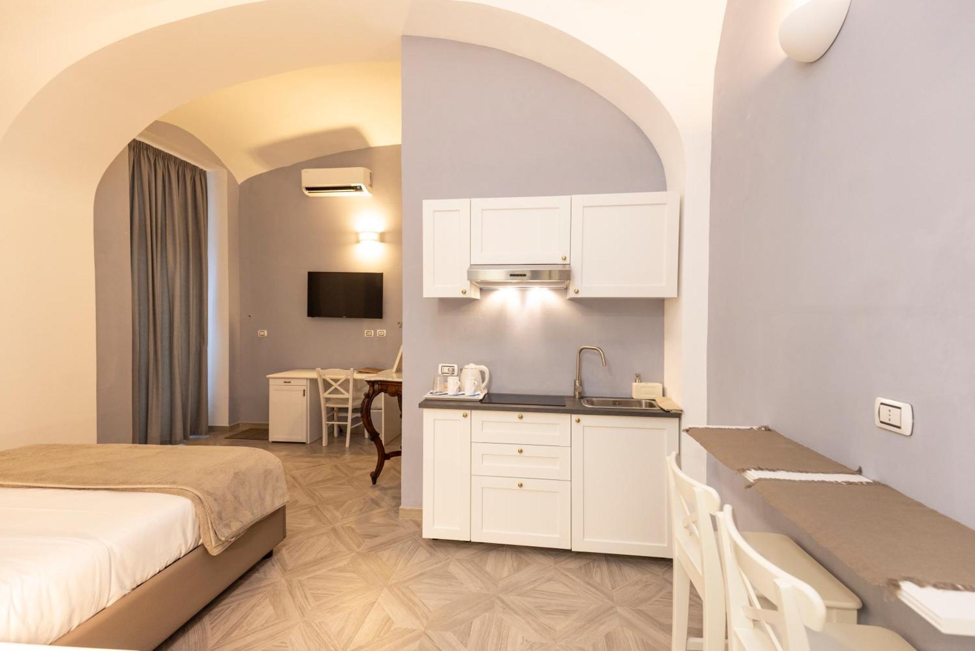 Domus Taurinorum Guest house *