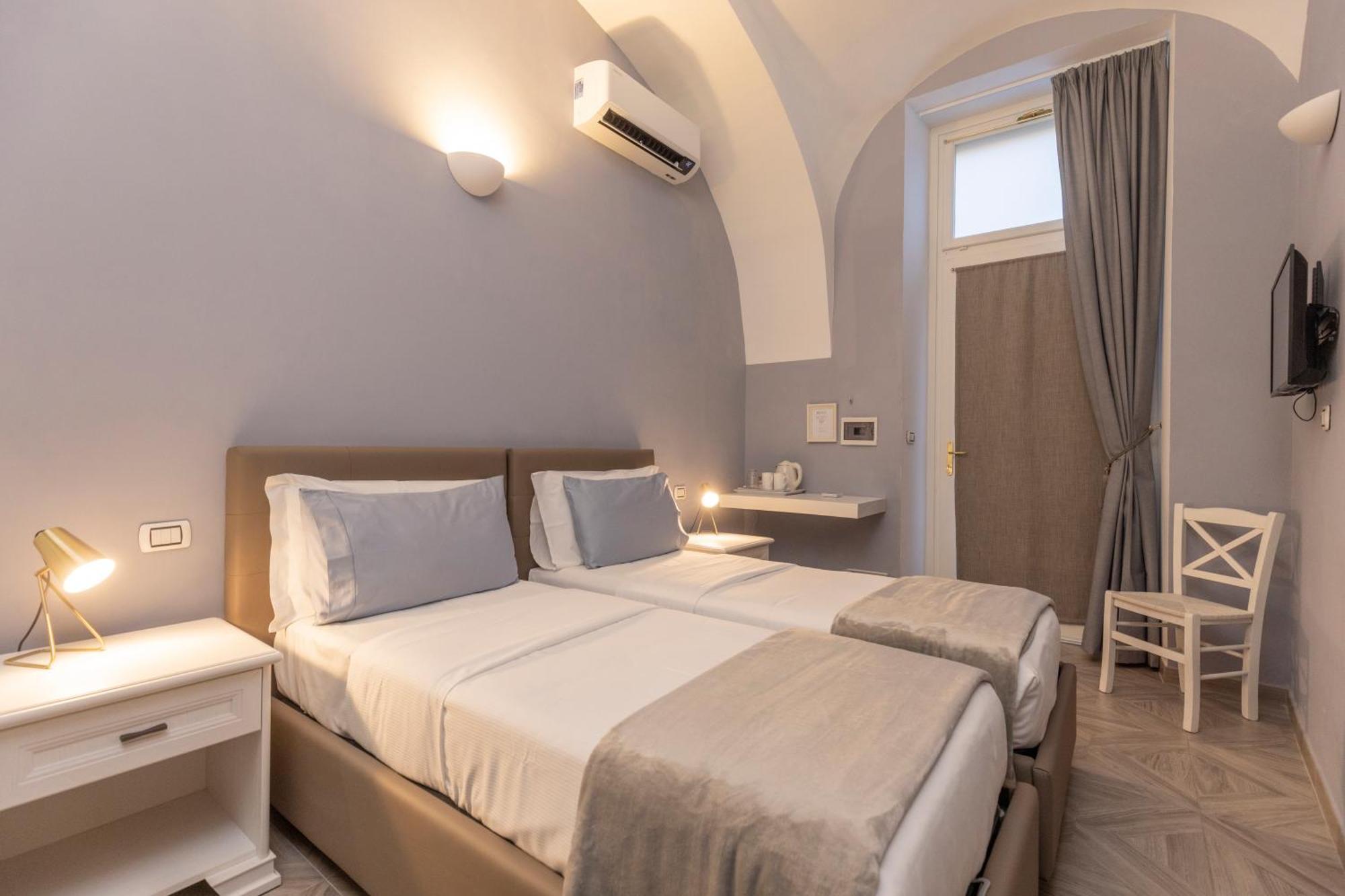 Domus Taurinorum Guest house *